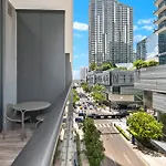 Luxury King Suite W City View At Sls Brickell