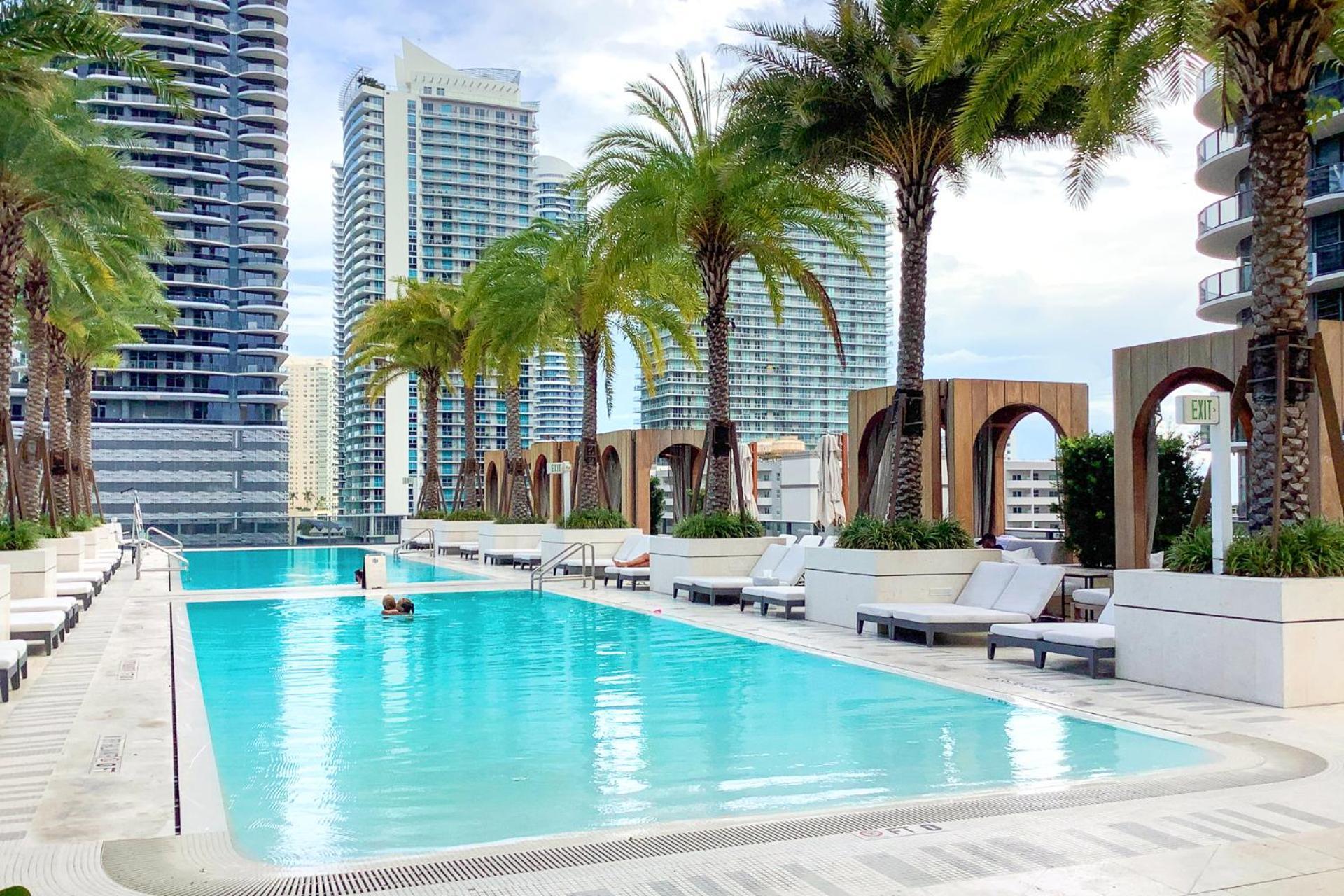 Luxury King W View At Sls Brickell Miami